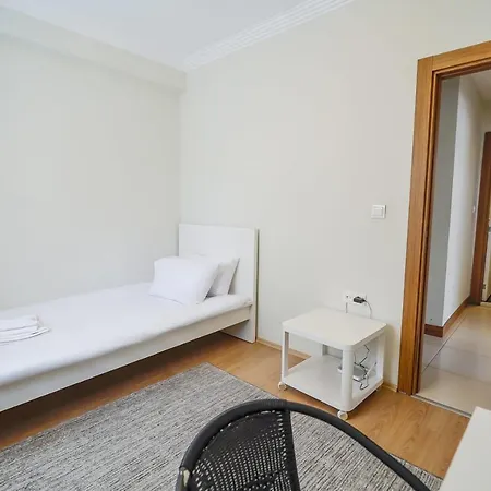 Lovely Flat With Balcony And Excellent Location In Muratpasa, Antalya * Antália